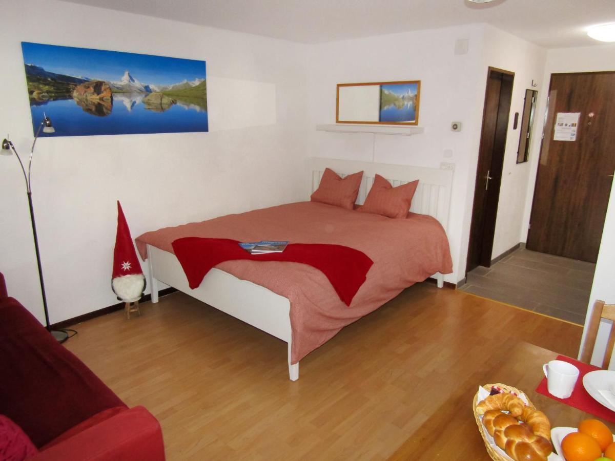 Apartment Sungold-1 By Interhome Zermatt Kültér fotó
